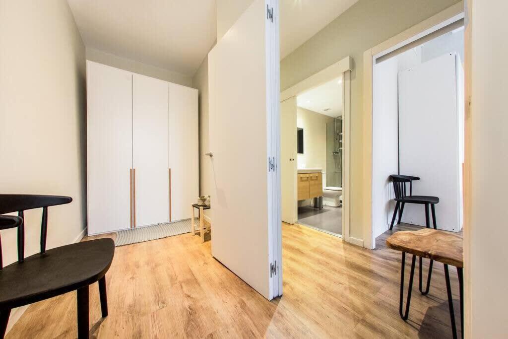 Bright And Modern 4bedroom With Terrace In Ramblas P2 Appartamento
